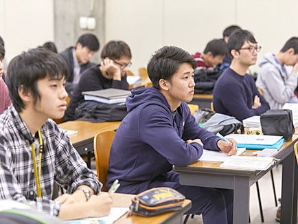 機械デザインの基礎を幅広く学ぶ